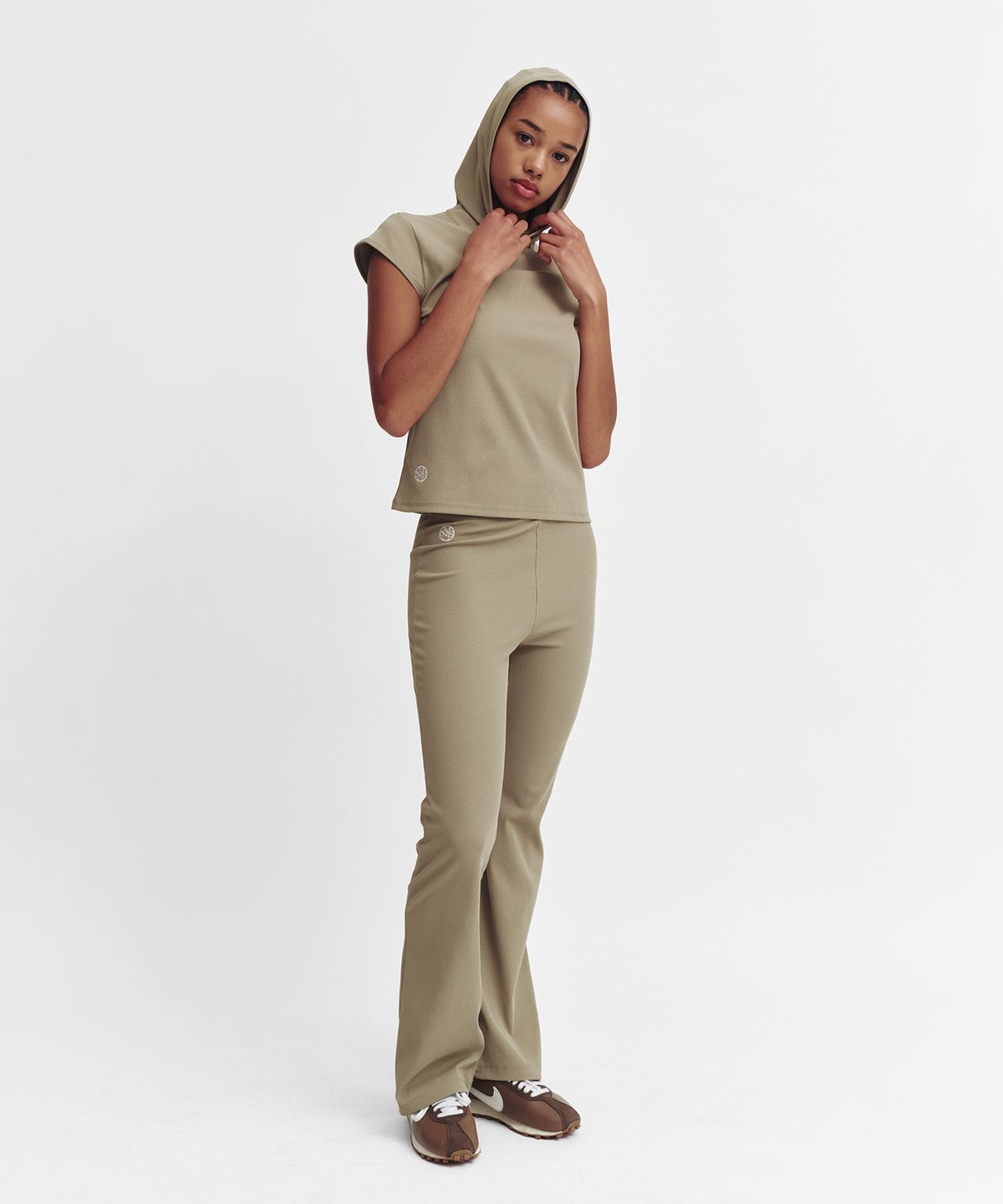 미나수(MENASOO) Move Hood Ribbed Top_Beige