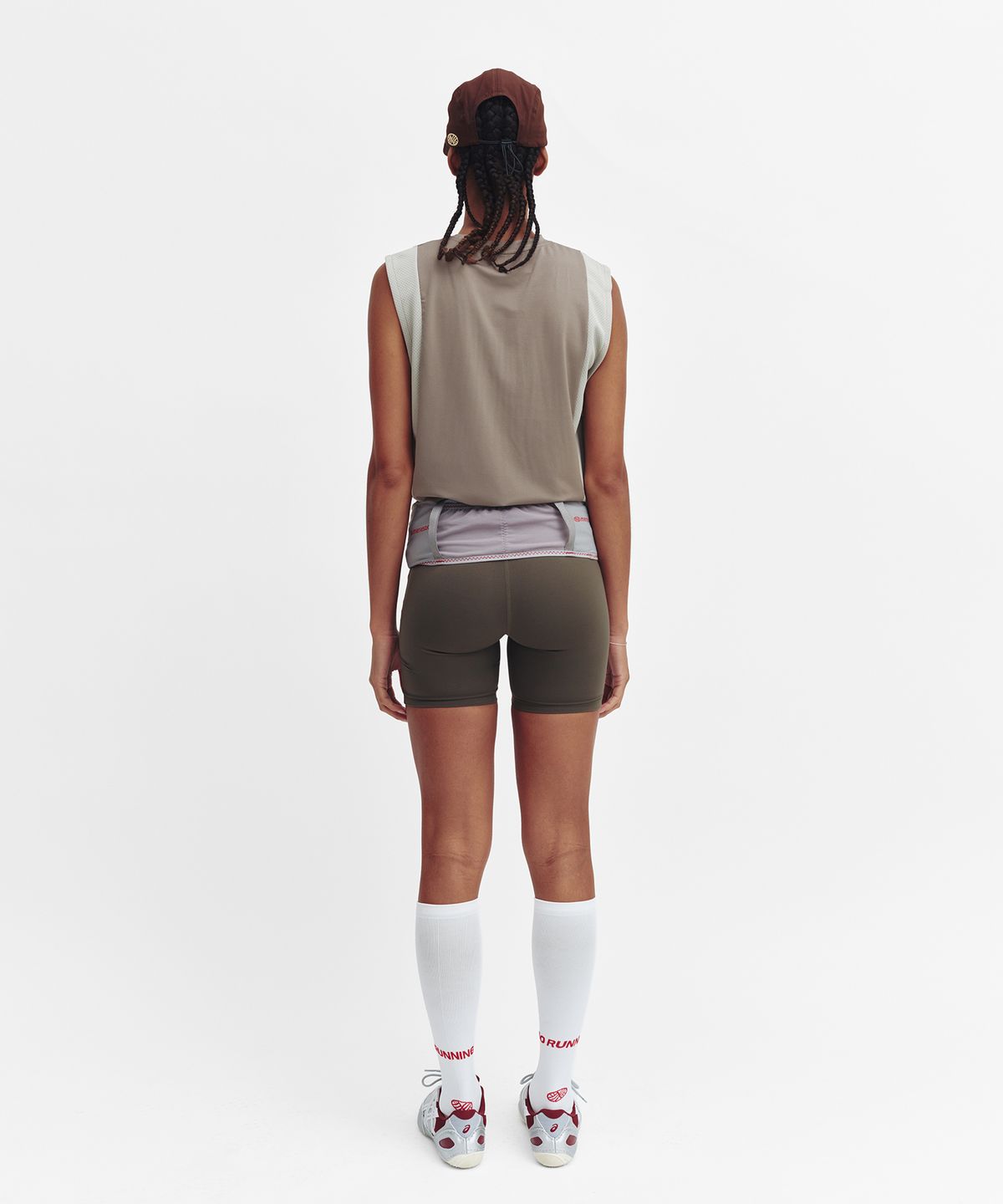 미나수(MENASOO) Refocus Mesh Sleeveless Top_Khaki
