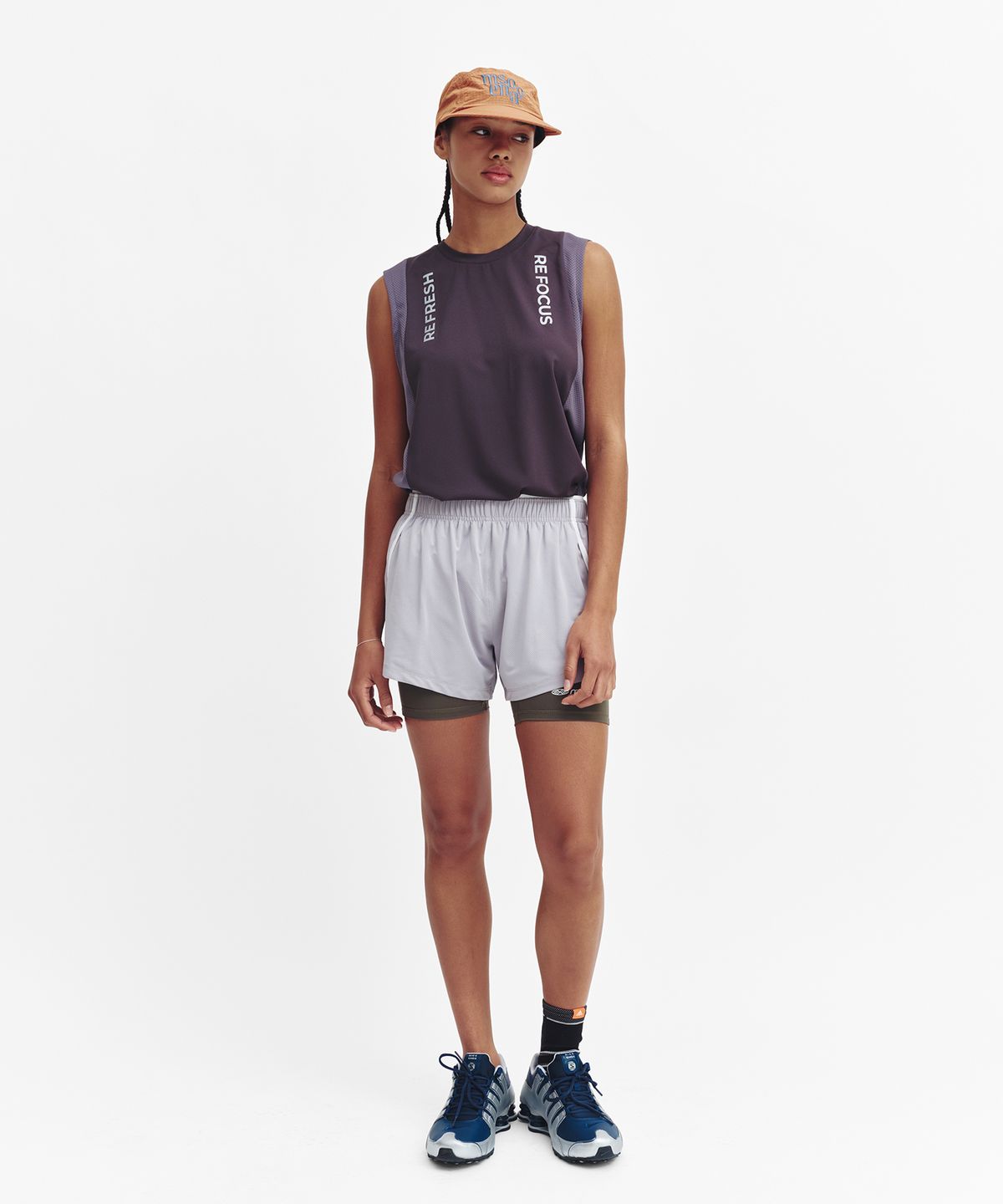 미나수(MENASOO) Refocus Mesh Sleeveless Top_Charcoal