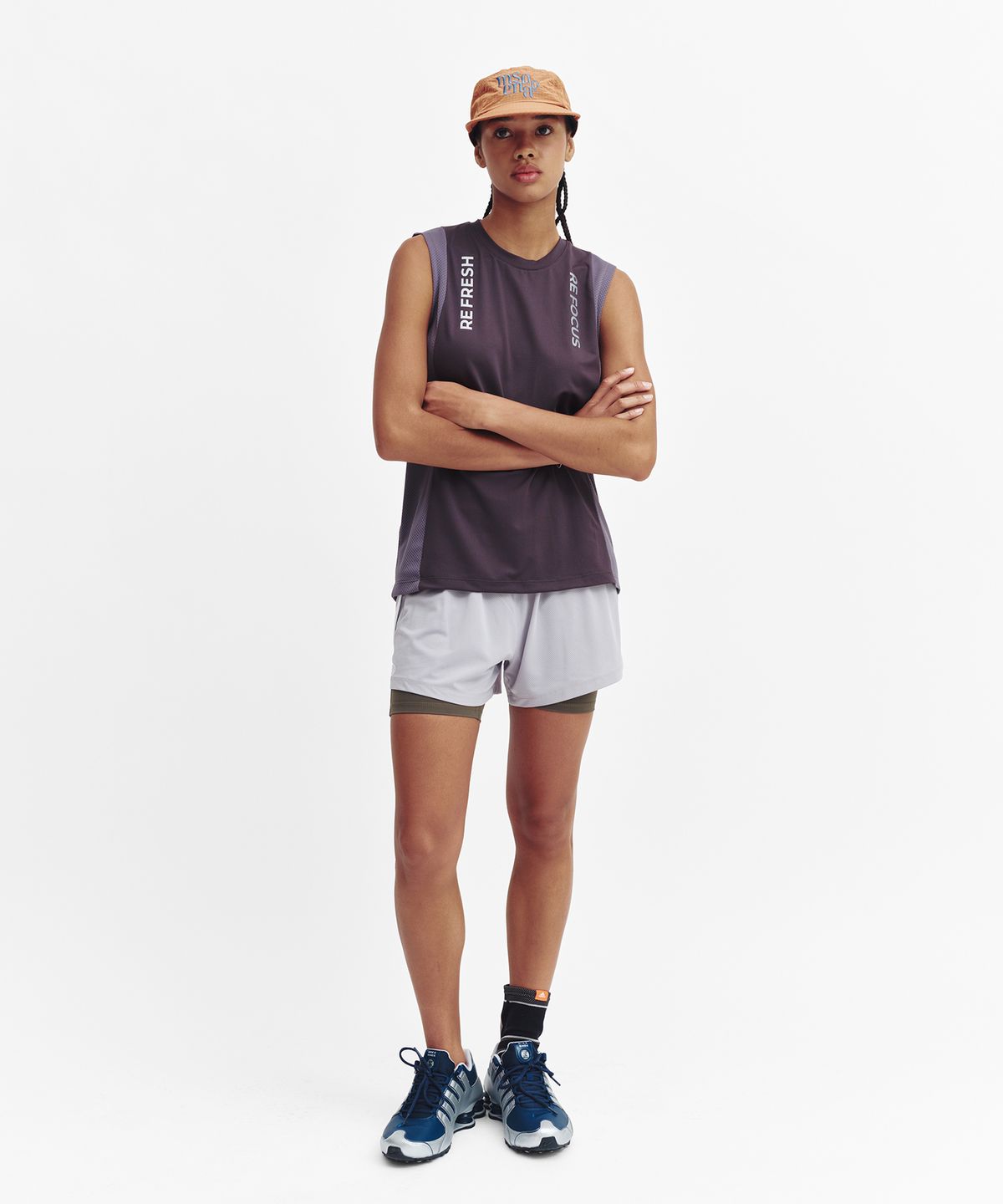 미나수(MENASOO) Refocus Mesh Sleeveless Top_Charcoal