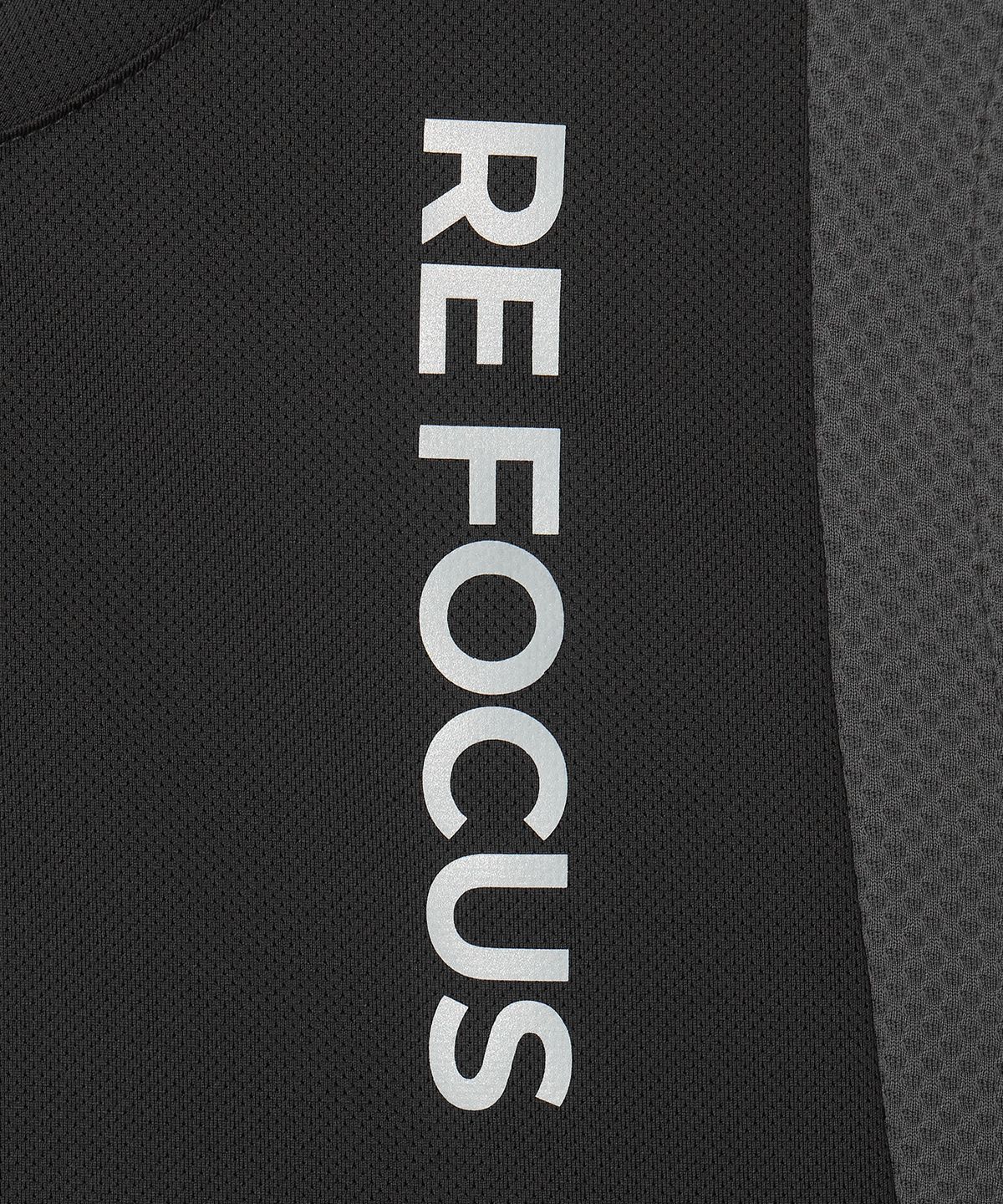 미나수(MENASOO) Refocus Mesh Sleeveless Top_Charcoal