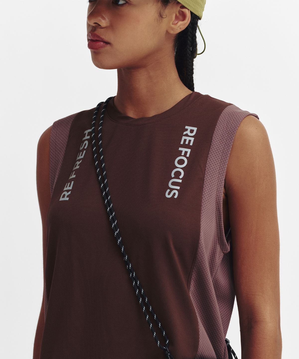 미나수(MENASOO) Refocus Mesh Sleeveless Top_Brown