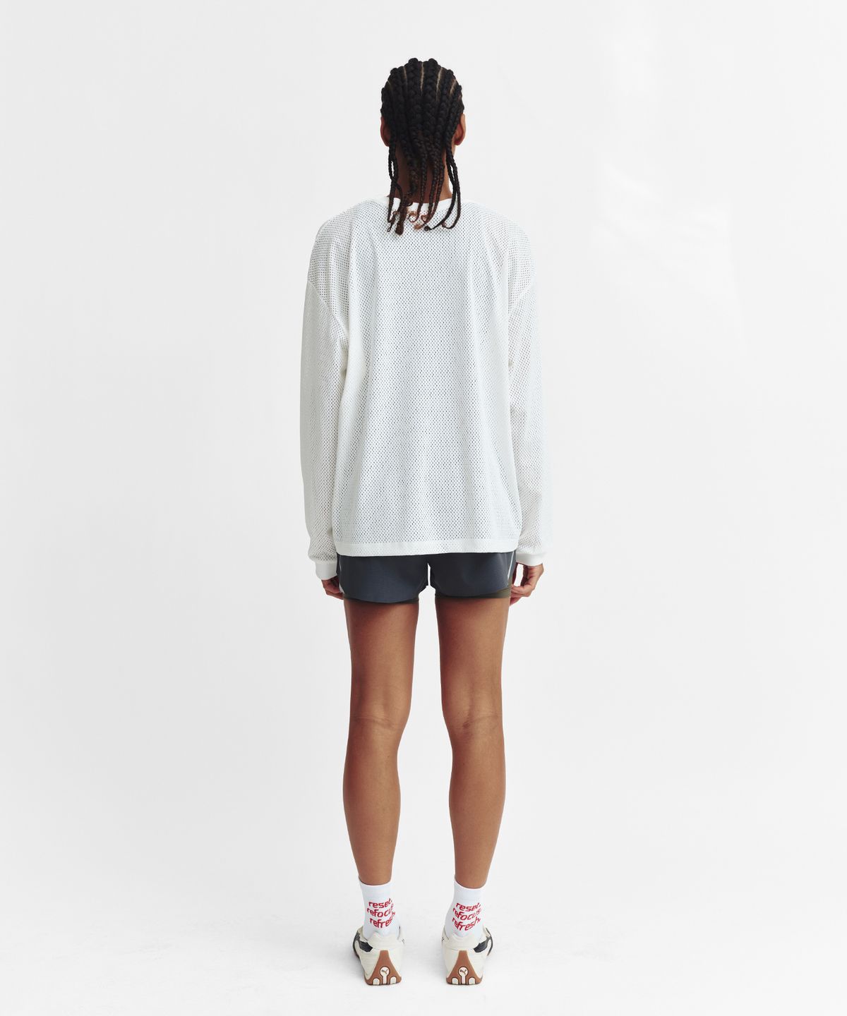 미나수(MENASOO) Refocus Mesh Round Neck T Shirt_White