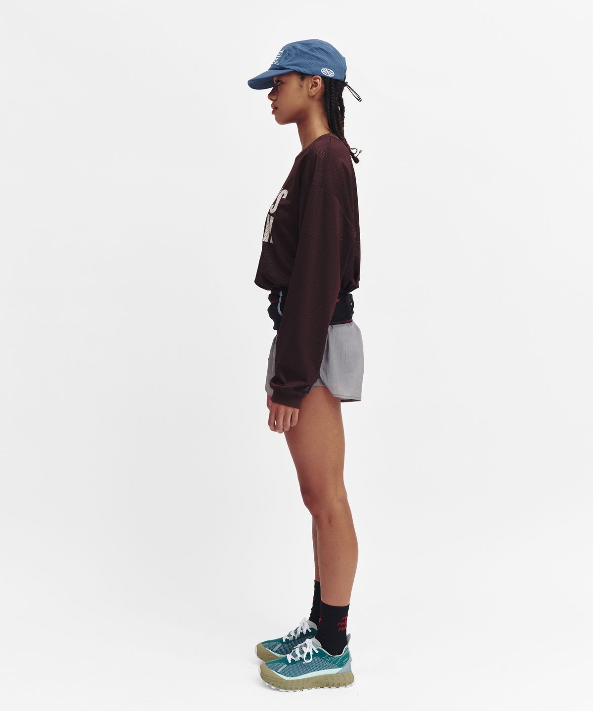 미나수(MENASOO) Refocus Mesh Round Neck T Shirt_Brown