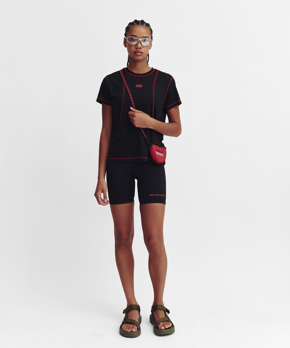 미나수(MENASOO) Sports Fit Contrast Stitch Short Sleeve T Shirt_Black