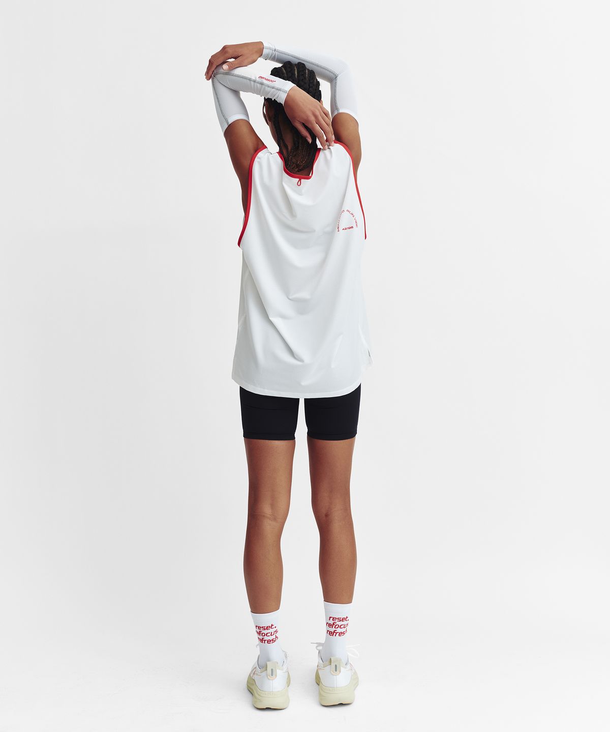 미나수(MENASOO) Air Mesh Running Arm Sleeves_White