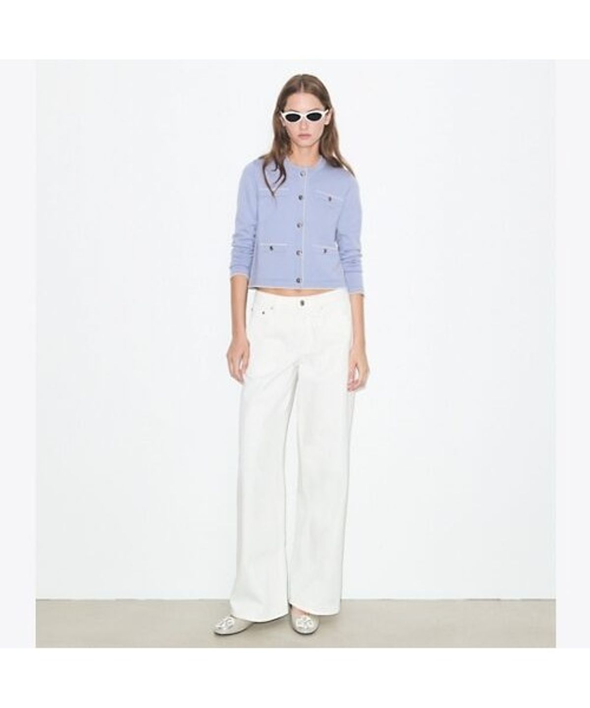 토리버치(TORYBURCH) 켄드라 울 스캘럽 가디건 - 페일 블루 / 뉴 아이보리