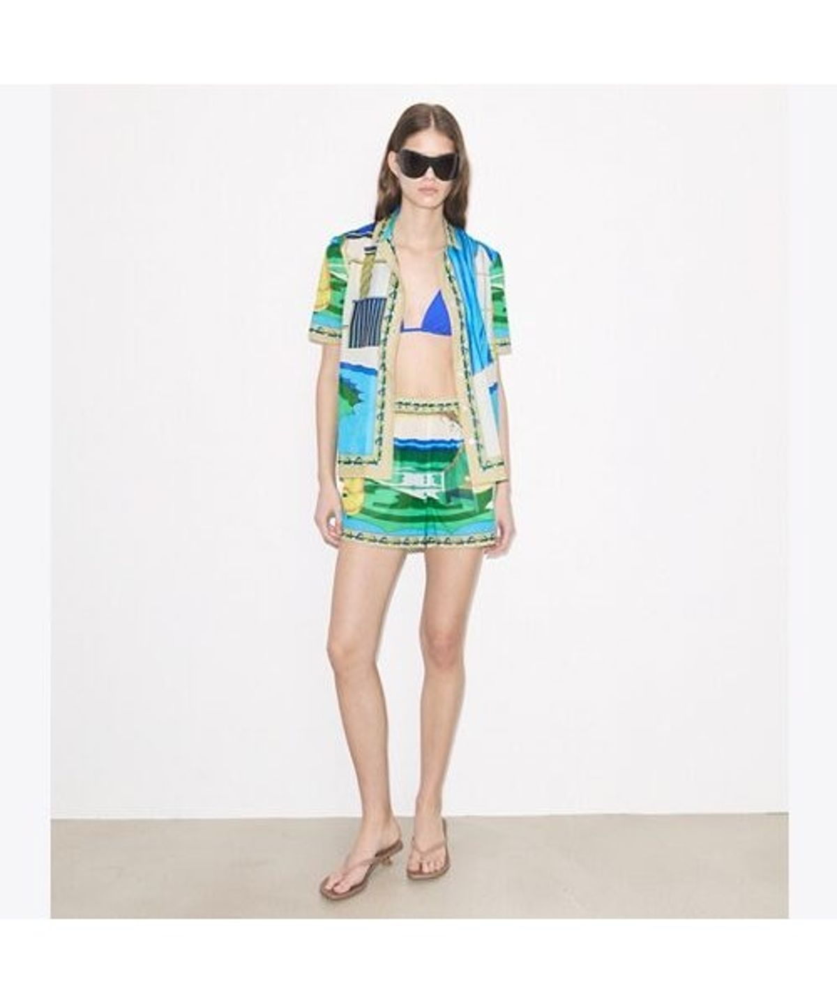 토리버치(TORYBURCH) 프린티드 캠프 쇼츠 - 더 풀 블루