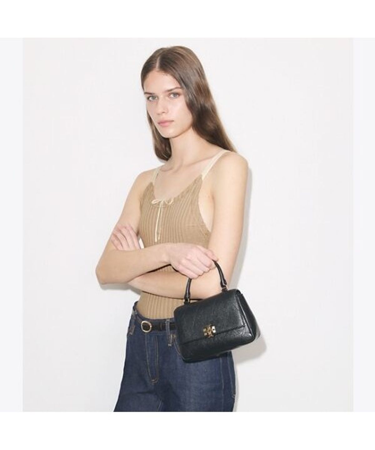 토리버치(TORYBURCH) 찰리 퀼티드 탑 핸들 체인 월렛 - 블랙