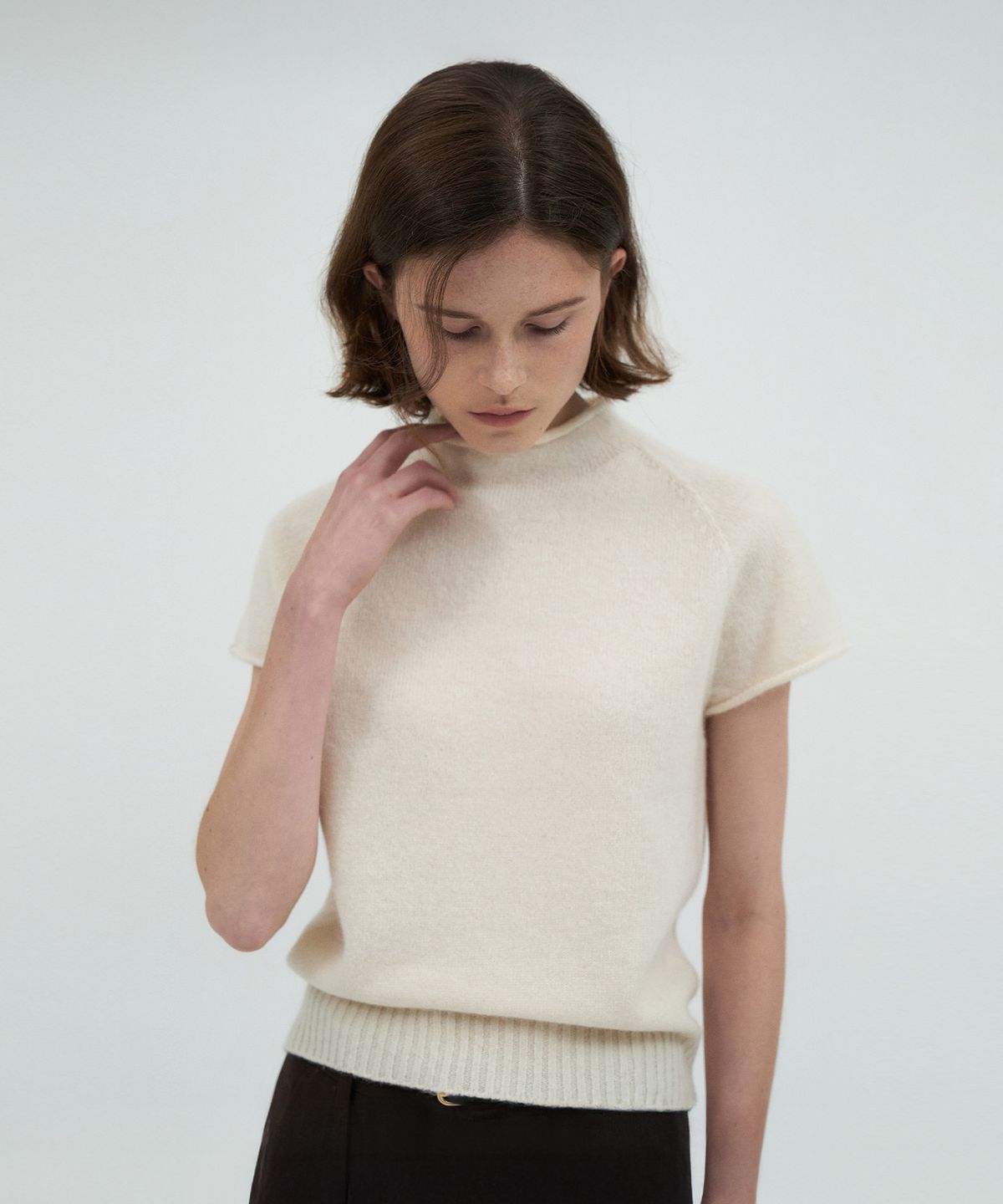 라메레이(LAMEREI) Holgament High Neck Cap Sleeve Knit Top[LMBEAUKN286]-3color