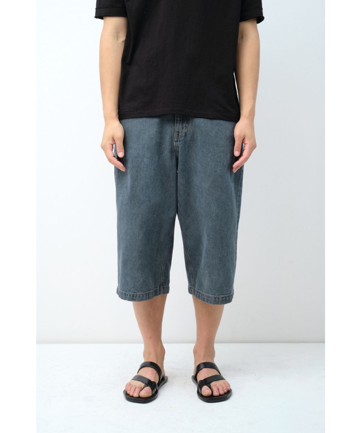 해칭룸(HATCHINGROOM) Bermuda Denim Shorts Over Dyed Dusty Blue