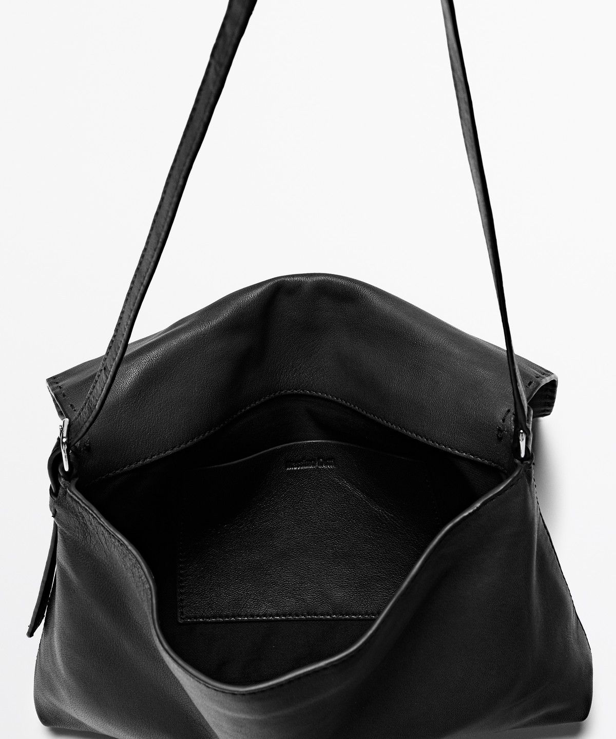 마시모두띠(MASSIMO DUTTI) 나파 가죽 스티치 디테일 크로스백