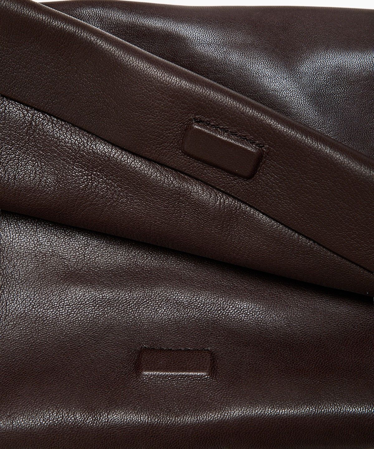 마시모두띠(MASSIMO DUTTI) 나파 가죽 스티치 디테일 크로스백