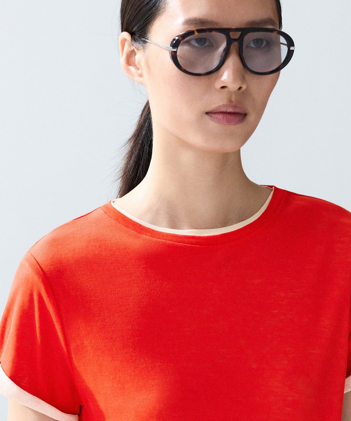 마시모두띠(MASSIMO DUTTI) 더블 마감 반팔 티셔츠