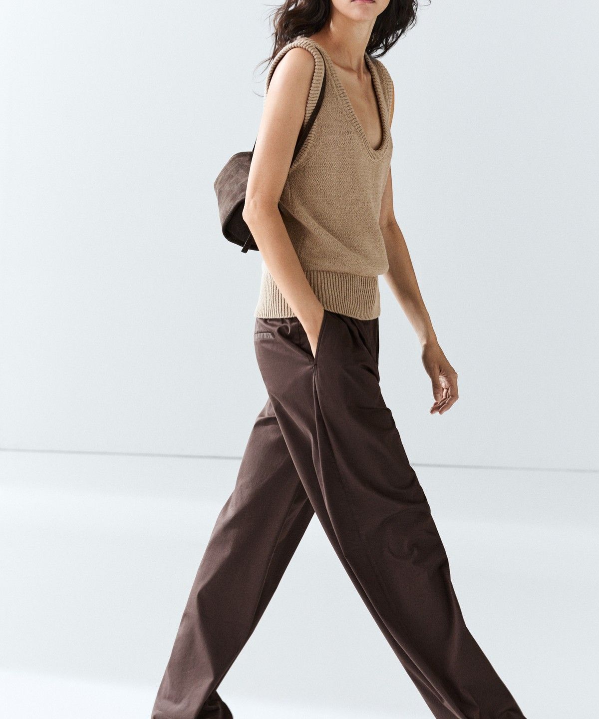 마시모두띠(MASSIMO DUTTI) 코튼 포플린 혼방 턱 팬츠