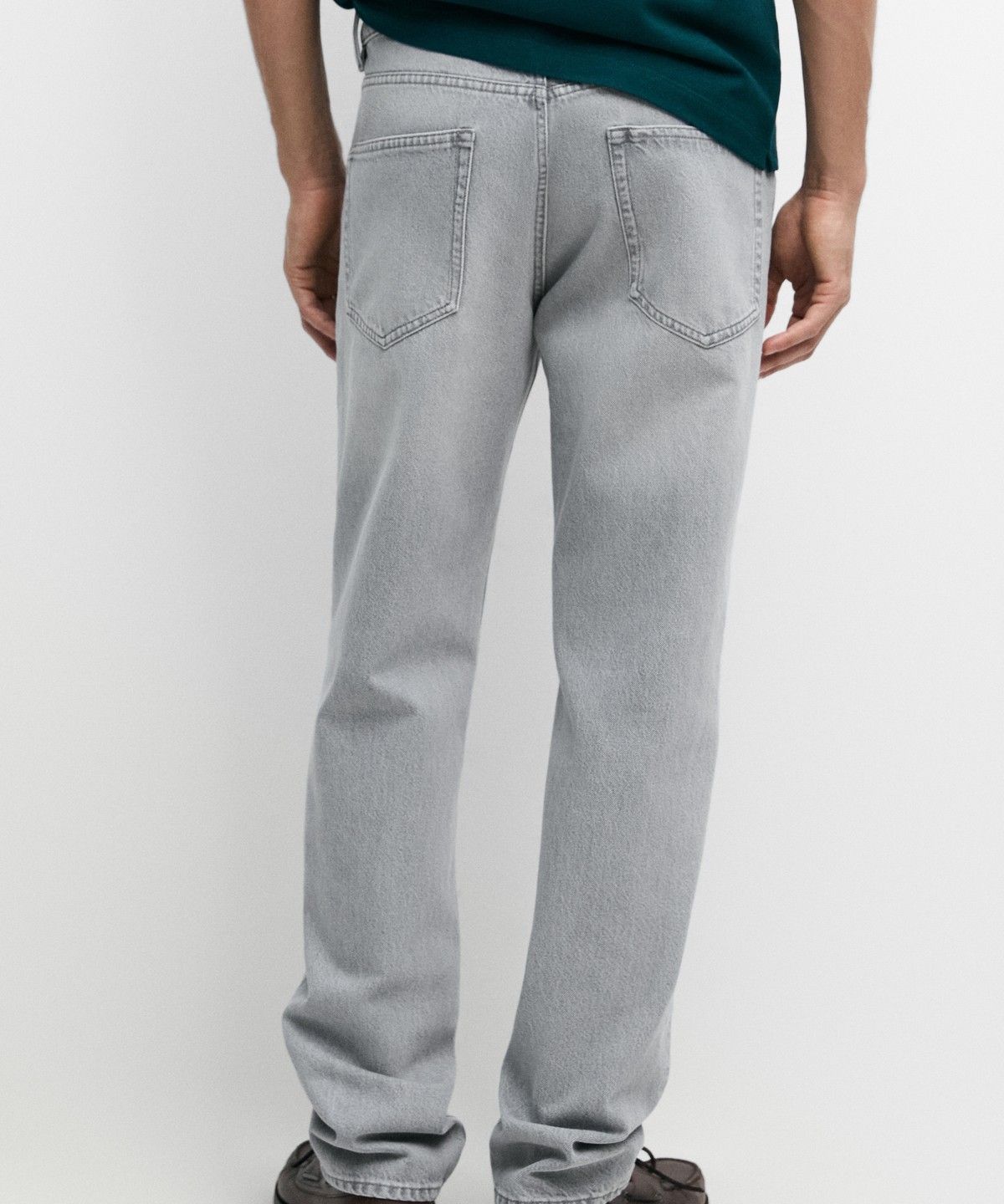 마시모두띠(MASSIMO DUTTI) 테이퍼드 핏 진