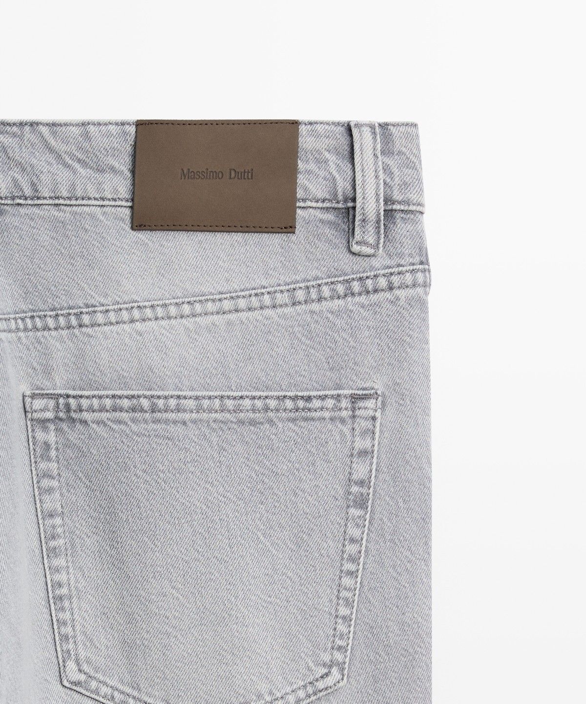 마시모두띠(MASSIMO DUTTI) 테이퍼드 핏 진