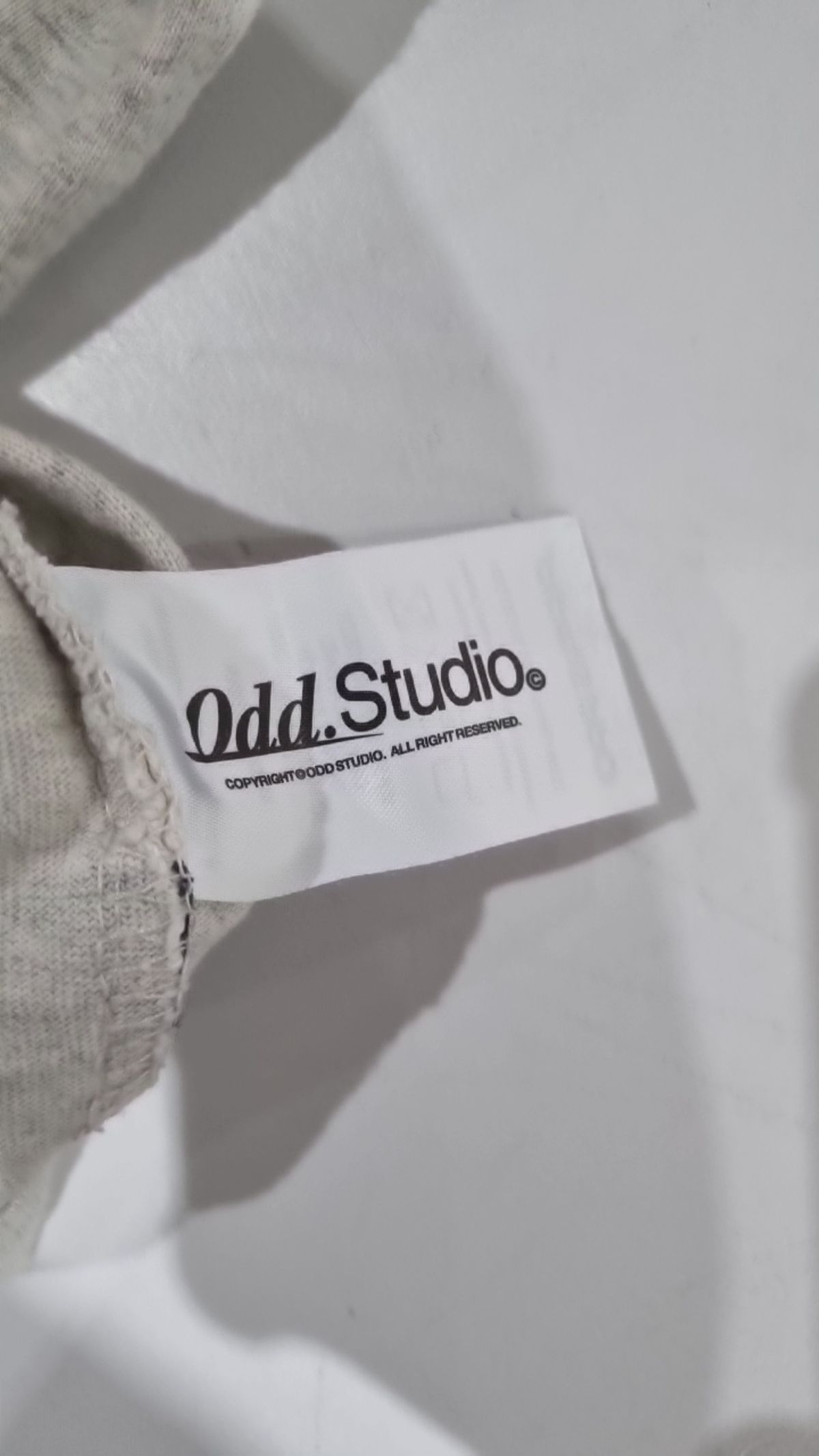 오드스튜디오(ODDSTUDIO) 긴소매 티셔츠 1