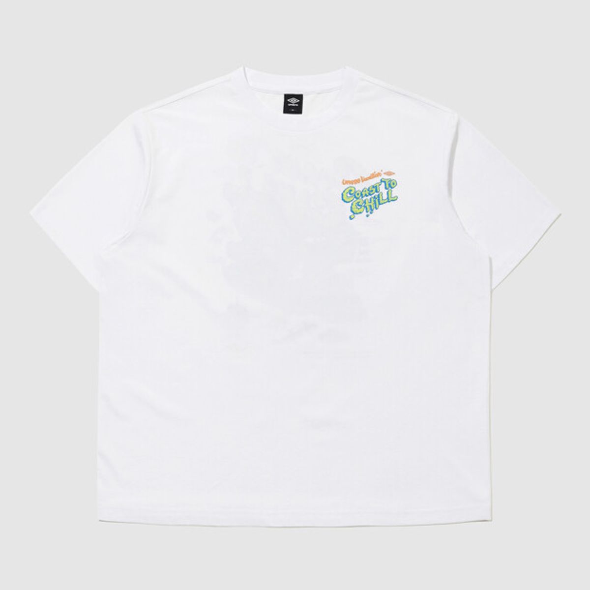 엄브로(UMBRO) [QUICK-DRY] 다이아몬드 이스케이프 지도 프레쉬 반팔 티셔츠 화이트 UR323CRS73