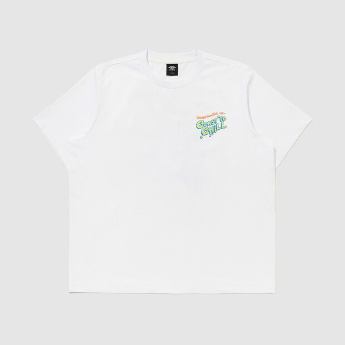 엄브로(UMBRO) [QUICK-DRY] 다이아몬드 이스케이프 지도 프레쉬 반팔 티셔츠 화이트 UR323CRS73