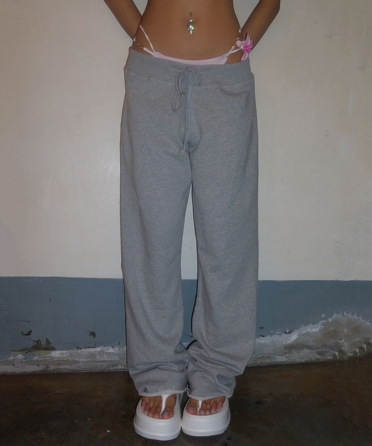 베이크먼데이(BAKEDMONDAY) [GREY] Baby sweatpants