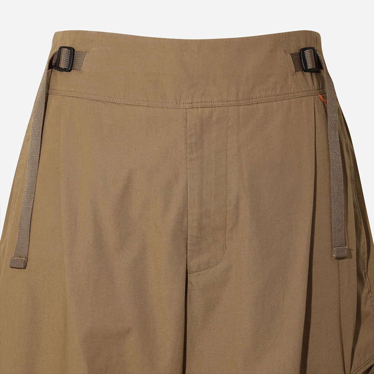 디오디(DOD) 벨티드 벌룬 와이드핏 팬츠(TAN)