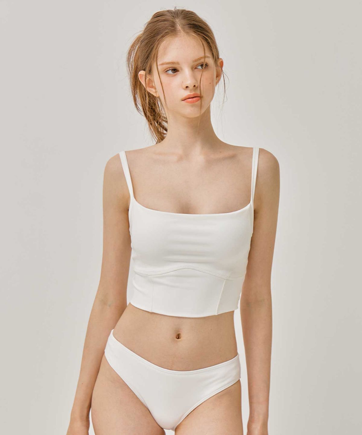비키니밴더(VIKINI VENDER) Simple Line 스윔 탑 - White