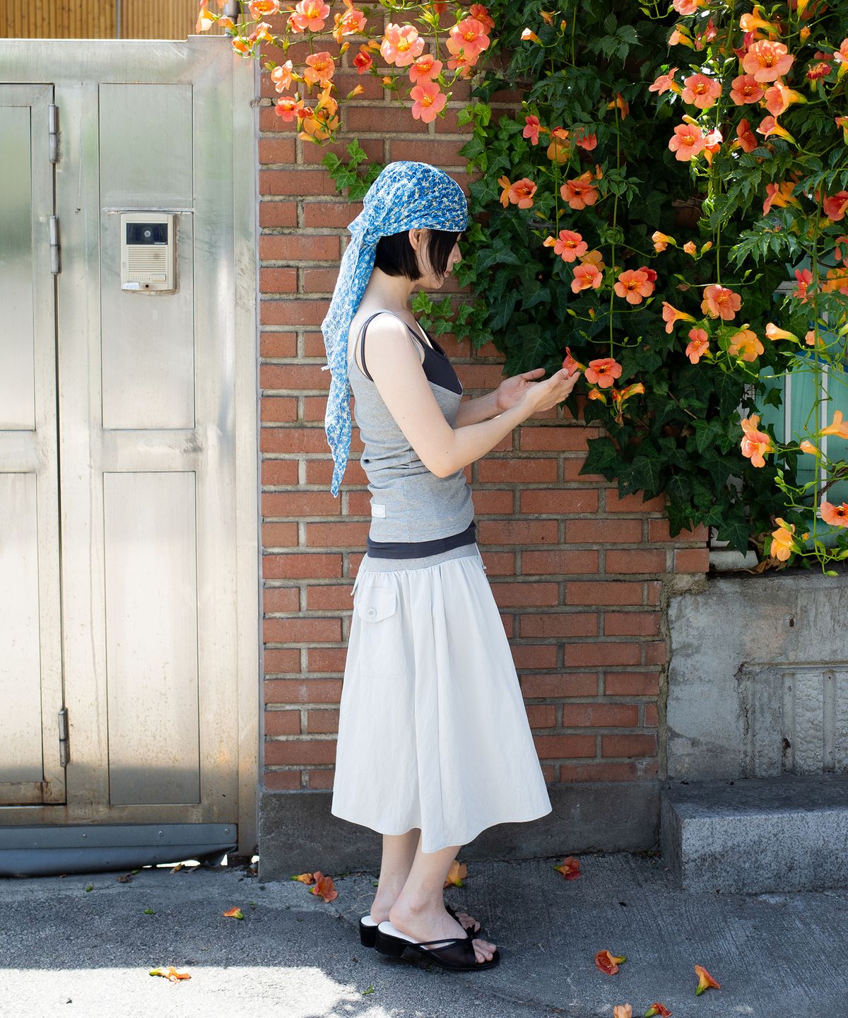 온스카(ONSKA) FLORAL PATTERN SCARF (BLUE)