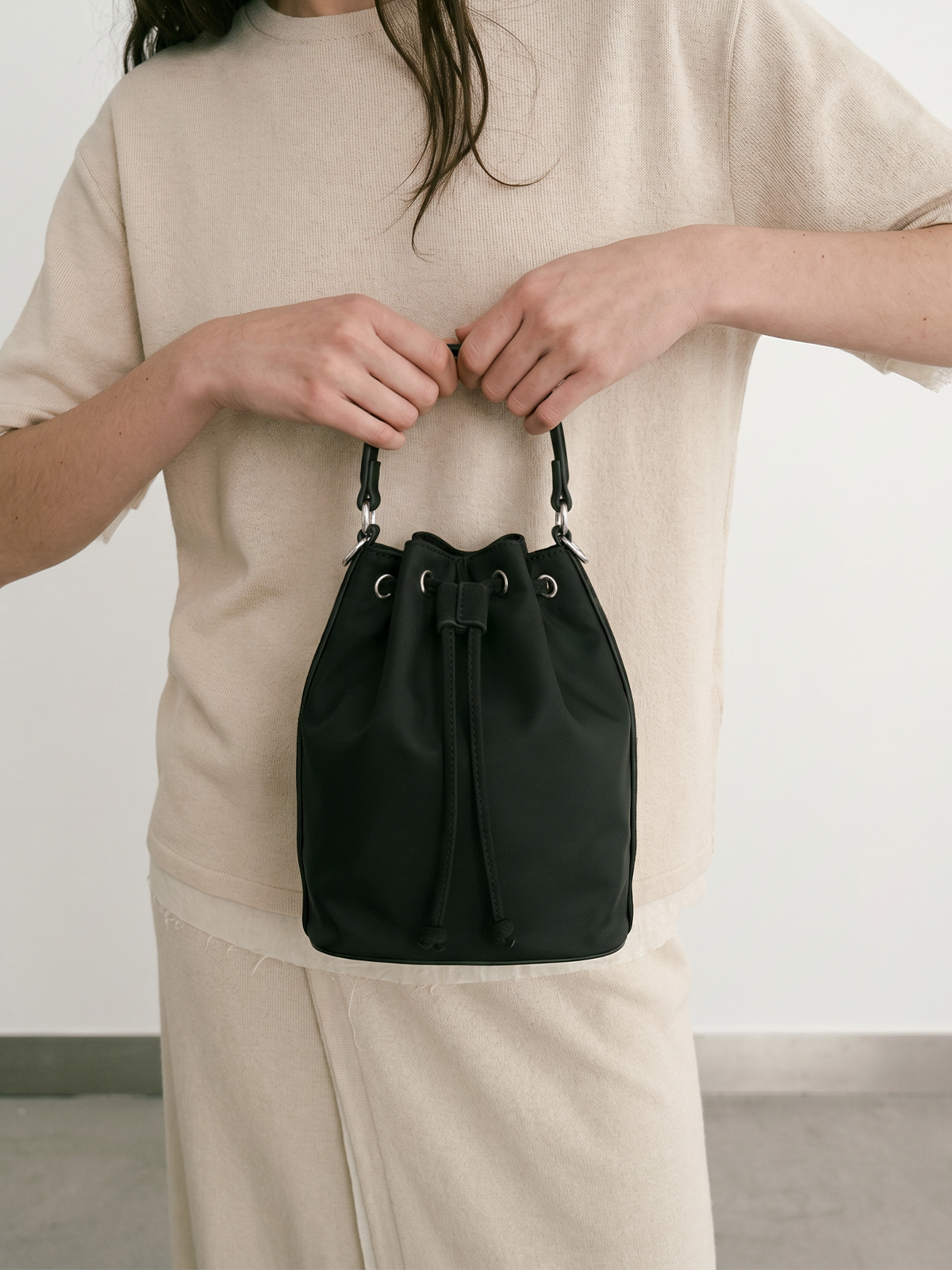 킬리안(KYLIAN) Rachel Nylon Bucket 레이첼 나일론 버킷백