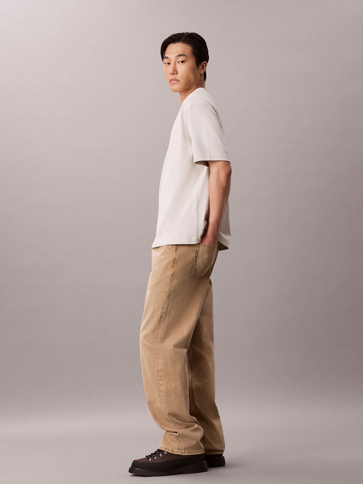 캘빈클라인 진(CALVIN KLEIN JEANS) 아치 로고 반팔 티셔츠 4RH811G PDJ