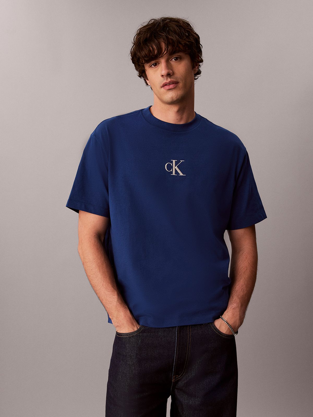 캘빈클라인 진(CALVIN KLEIN JEANS) 오버 사이즈 16S 오버레이 백그래픽 반팔 티셔츠 4RH842G 5MA