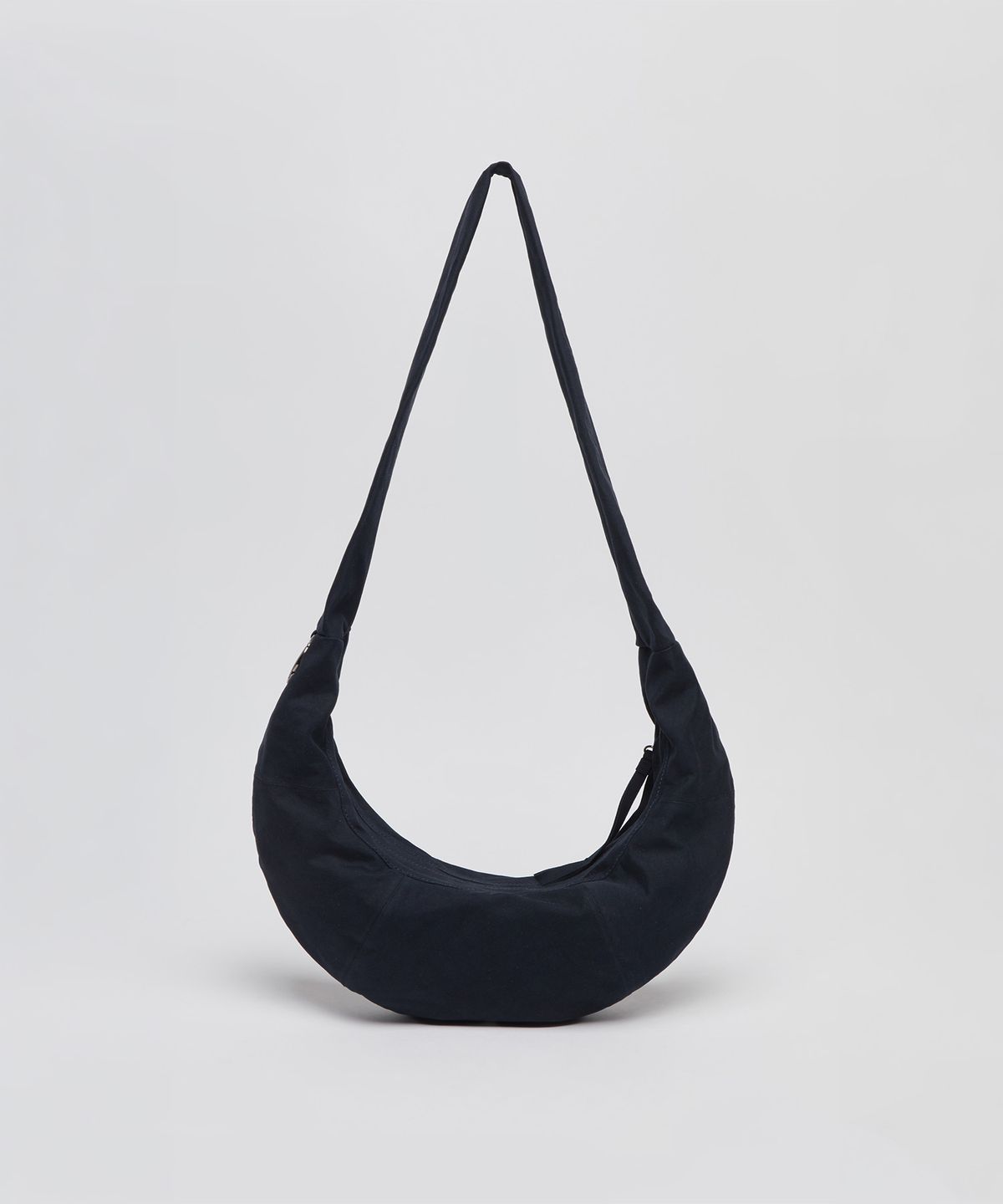 아카이브앱크(ARCHIVEPKE) Small fling hobo fabric bag(Navy)_OVBRX26351NAY