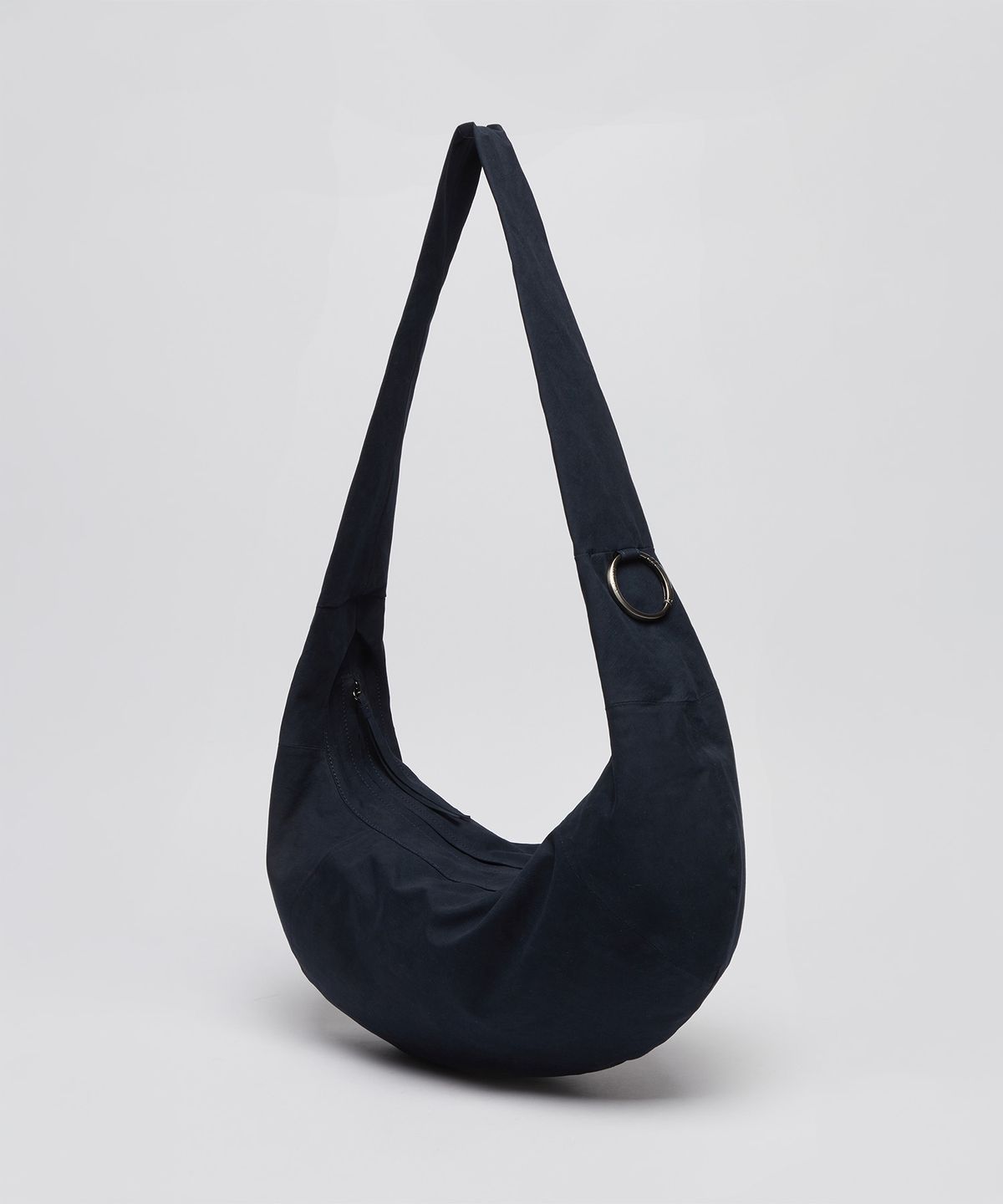 아카이브앱크(ARCHIVEPKE) Fling hobo fabric bag(Navy)_OVBRX26352NAY