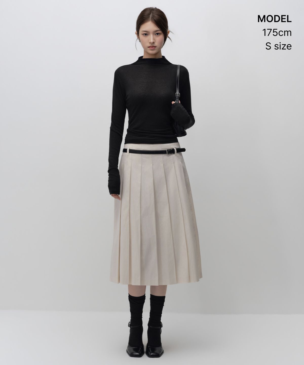무신사 스탠다드 우먼(MUSINSA STANDARD WOMAN) 우먼즈 시어 울 텐셀 터틀 넥 긴소매 티셔츠 [블랙]