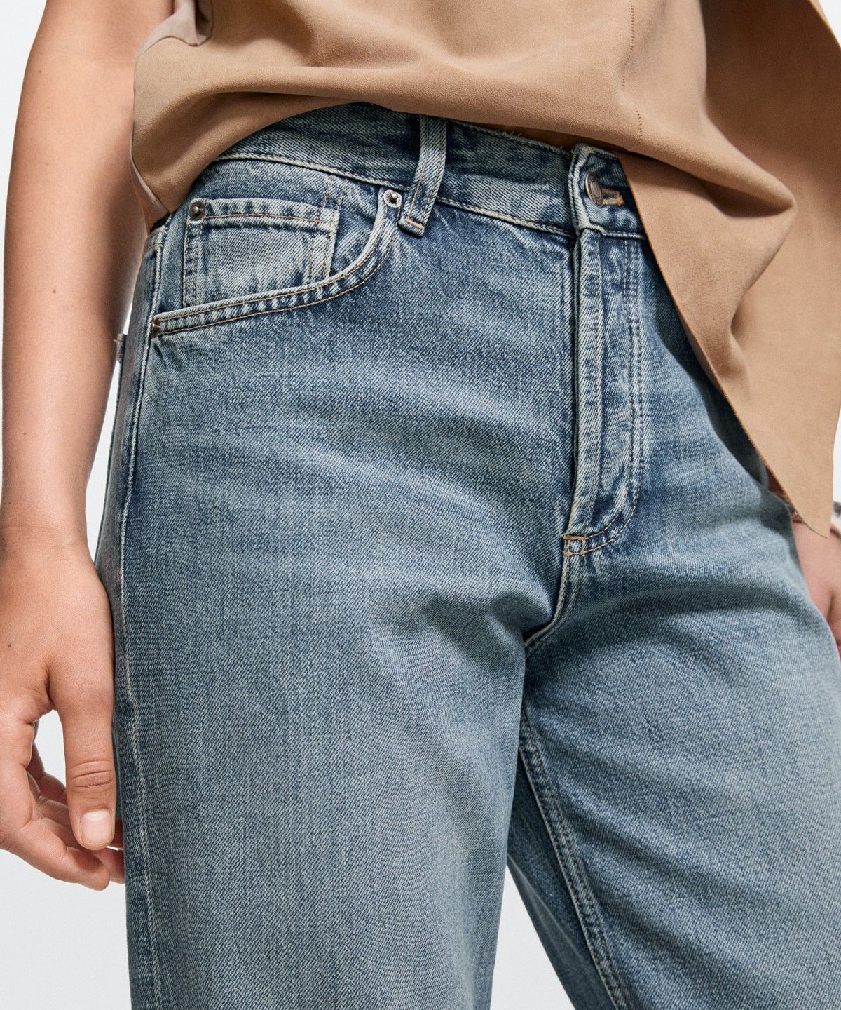 마시모두띠(MASSIMO DUTTI) 미드라이즈 와이드 레그 진