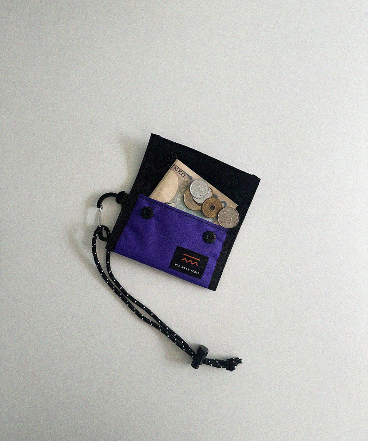 홉몰트이스트(HOPMALTYEAST) SNAP POUCH [Purple]