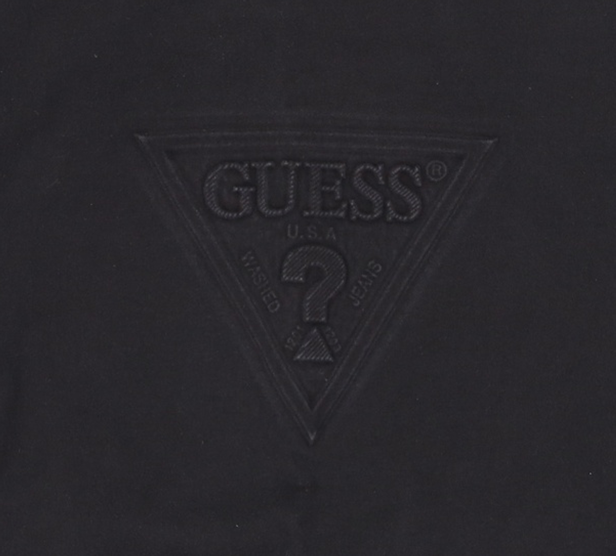 게스(GUESS) 남녀공용 삼각엠보 기모쭈리 맨투맨 XL