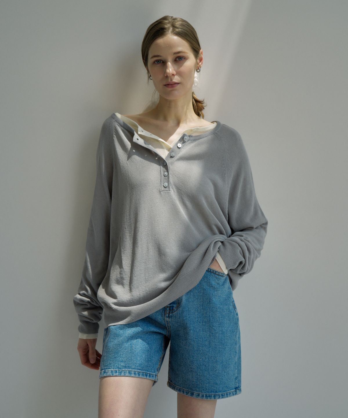 블레티(VLETI) Linen Blend Raglan Half Button Knit (gray)