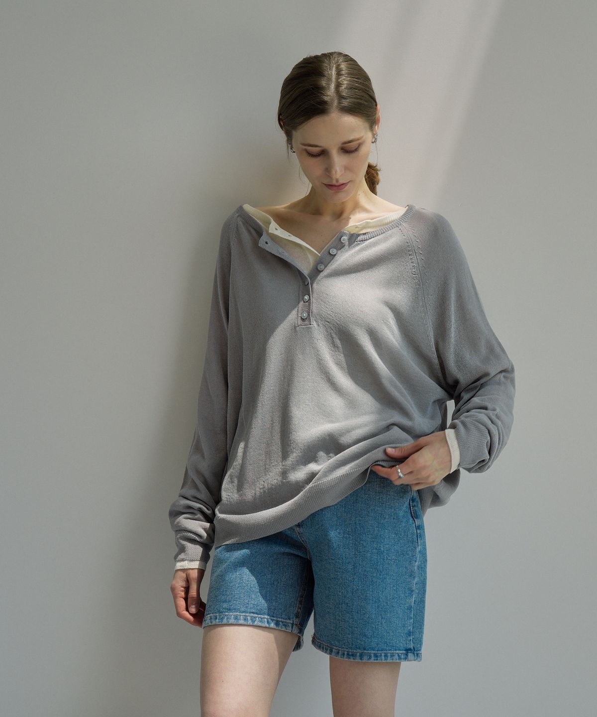 블레티(VLETI) Linen Blend Raglan Half Button Knit (gray)