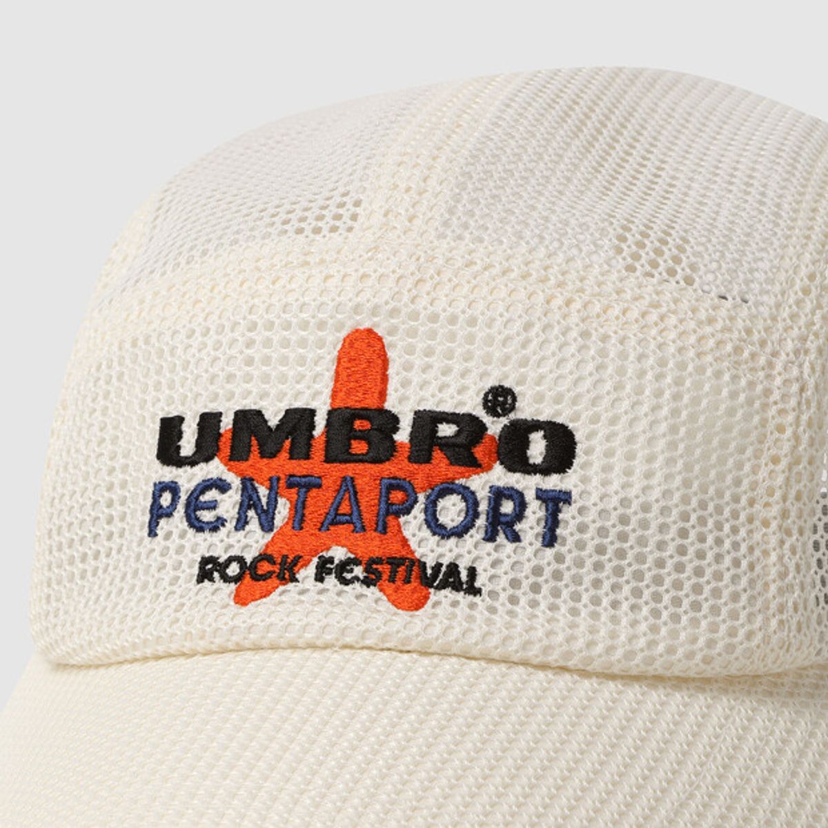 엄브로(UMBRO) 2026 PENTAPORT XUMBRO 메쉬 캠프캡 베이지 UR323OCP81