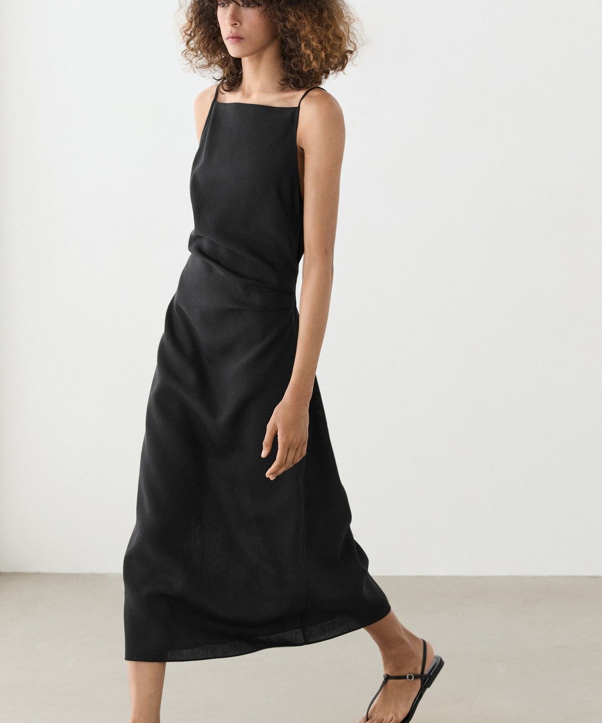 마시모두띠(MASSIMO DUTTI) 린넨 혼방 스트랩 미디 원피스