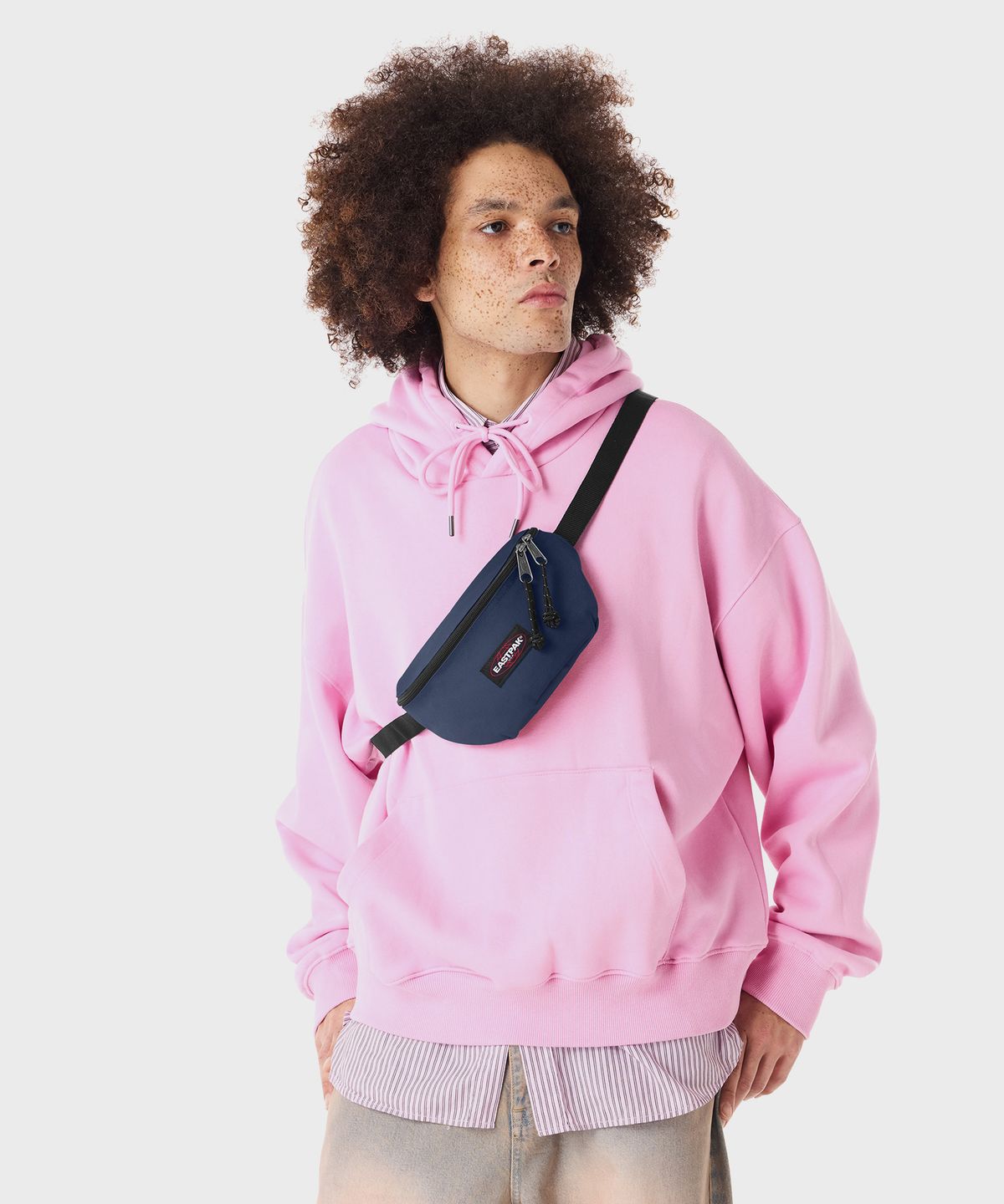 이스트팩(EASTPAK) 스프링거 Nighttime Navy