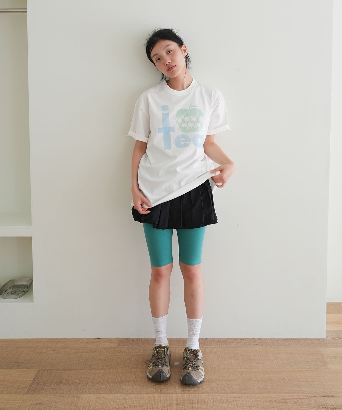 나츠(NAATS) Apple tea oversized t-shirt, white