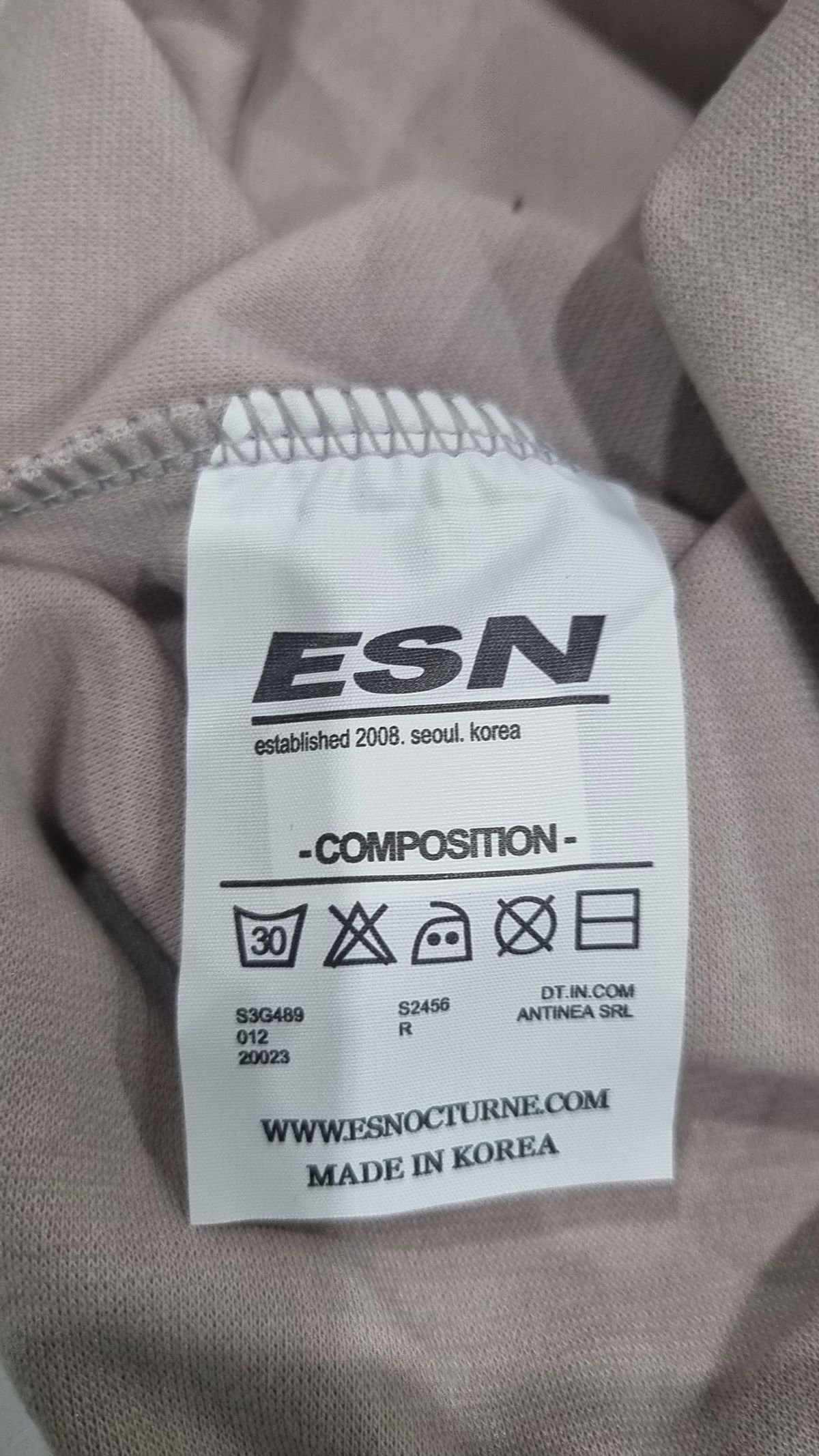 이에스엔(ESN) 긴소매 티셔츠 L