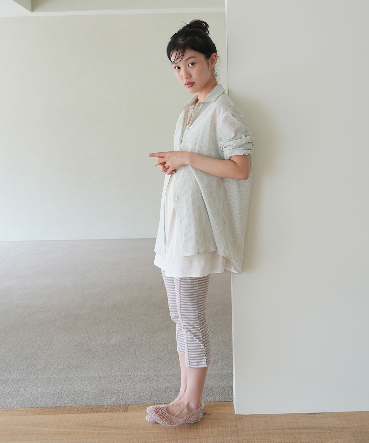 나츠(NAATS) Stripe sheer oversized shirt, mint gray