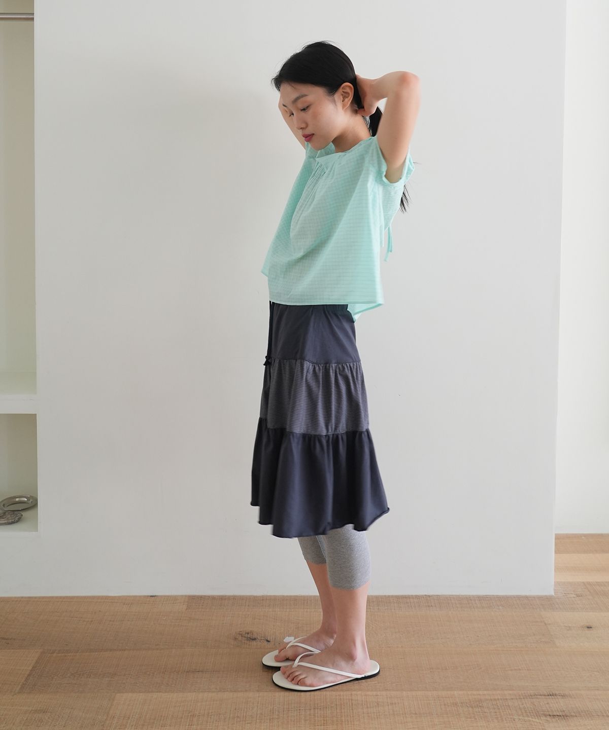 나츠(NAATS) Check shirring half blouse, mint
