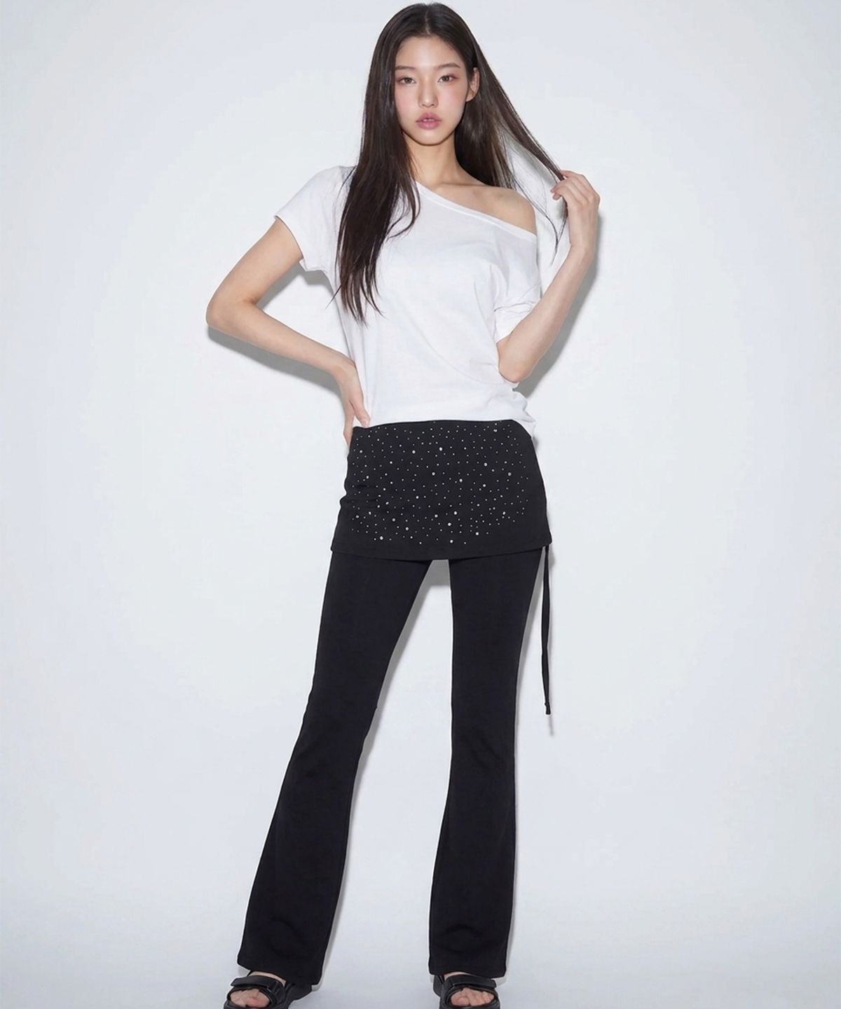 본슬리피(BORN SLIPPY) Crystal Dust Layered Flare Skort Pants (Eclipse Black)