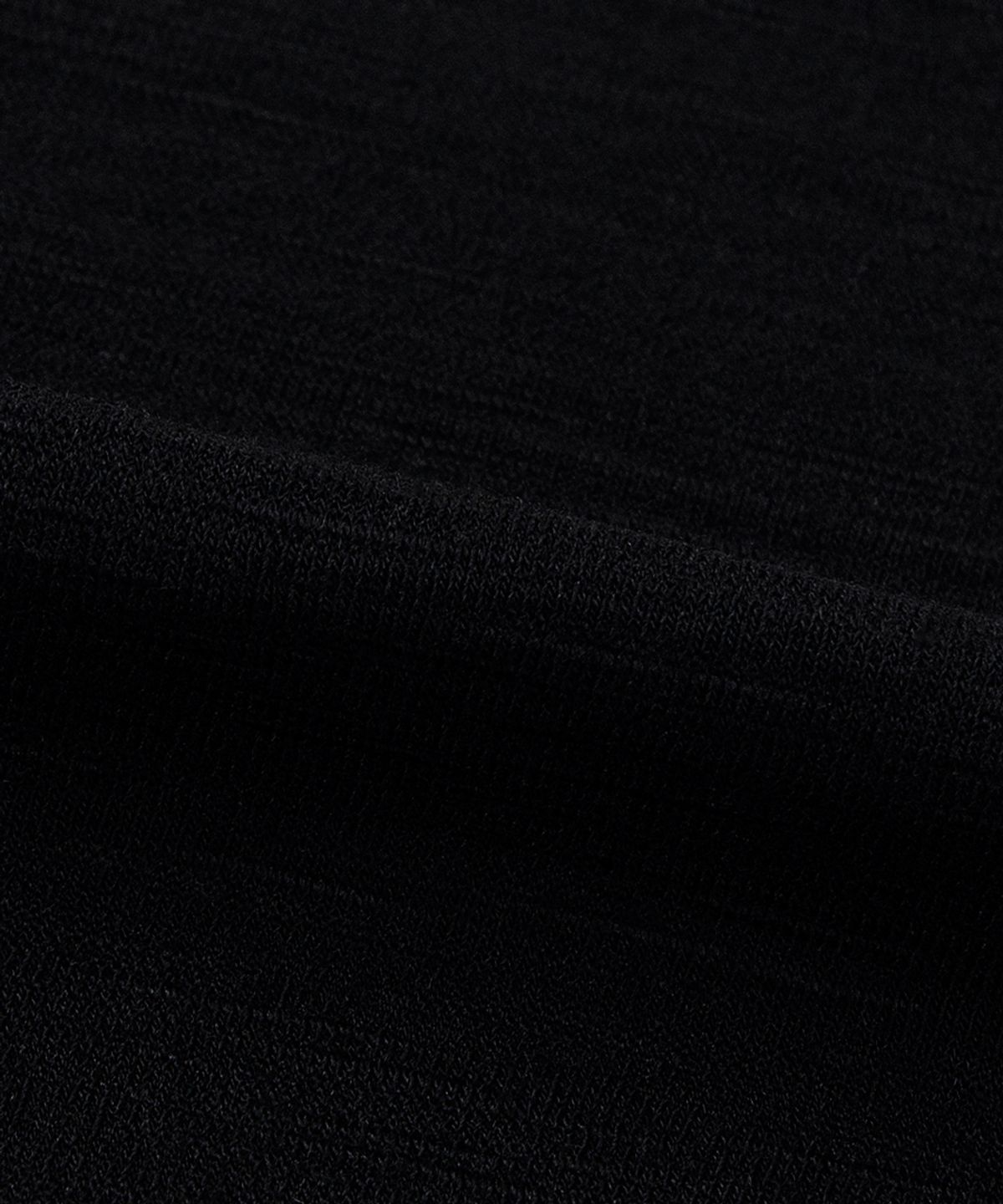 애즈온(ASON) KIKI BOXY SHIRRING TEE / BLACK
