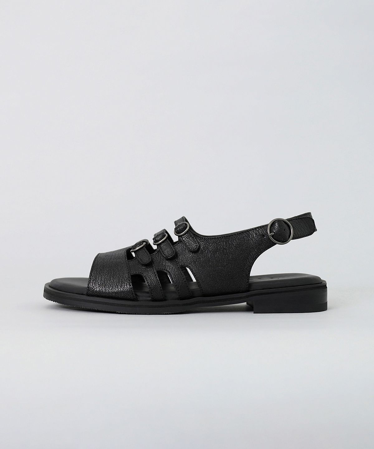 흰(HEENN) Light Rail Sandals . Black (W/ Vibram)