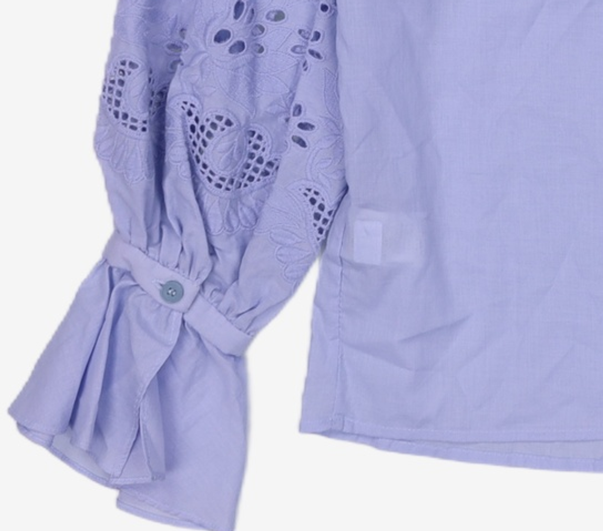 룩캐스트(LOOKAST) LIGHT BLUE RIBBON LACE BLOUSE ONE